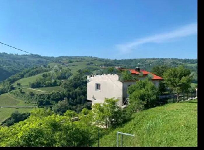 Casa monolocale in vendita in Regione Castagnole, Canelli