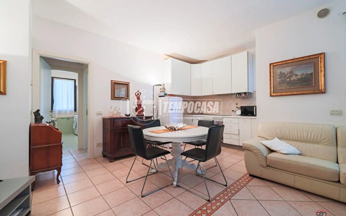 Appartamento bilocale in vendita in Via Marecchiese, Rimini