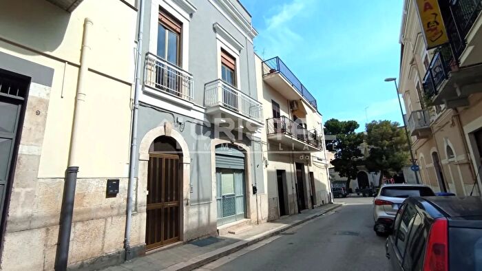 Casa con 5 locali in vendita in Via Giuseppe Ceci, Andria