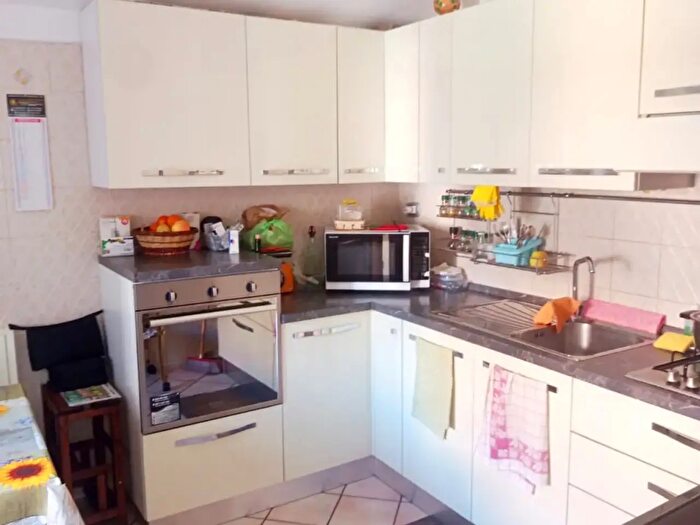 Appartamento trilocale in vendita in Via Provinciale, Moricone