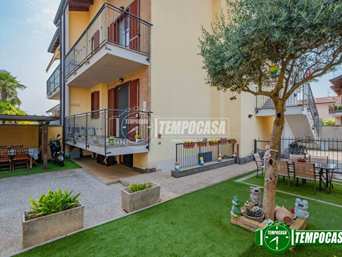 Appartamento bilocale in vendita in Via Sant'Anselmo, Mesero