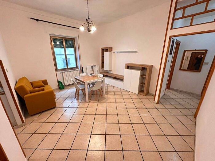 Appartamento trilocale in affitto in Via Enrico Ferri, Centro, Colleferro