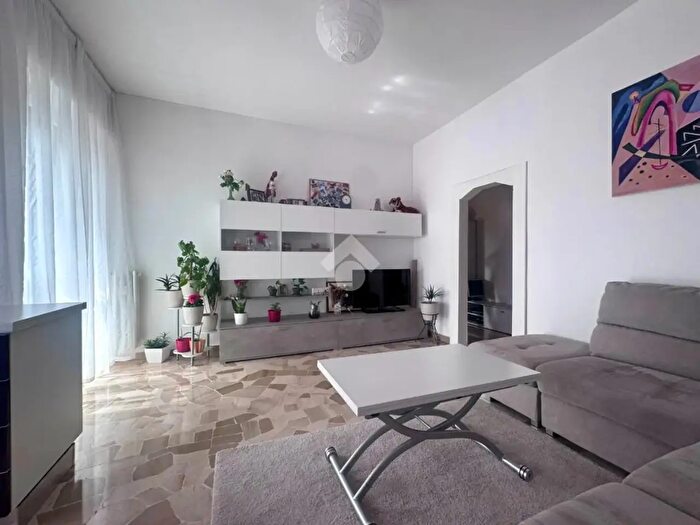 Appartamento bilocale in vendita in Via Libertà, Rescaldina