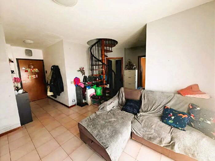 Appartamento quadrilocale in vendita in Via Zandonai, Reggio Emilia