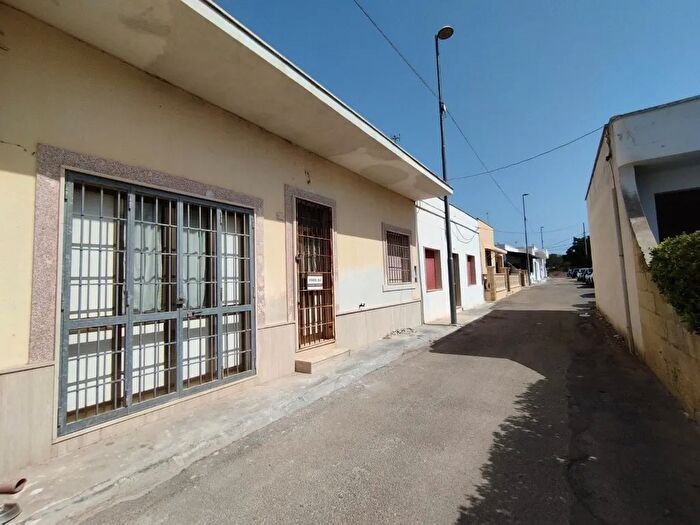 Casa quadrilocale in vendita in Capilungo, Alliste