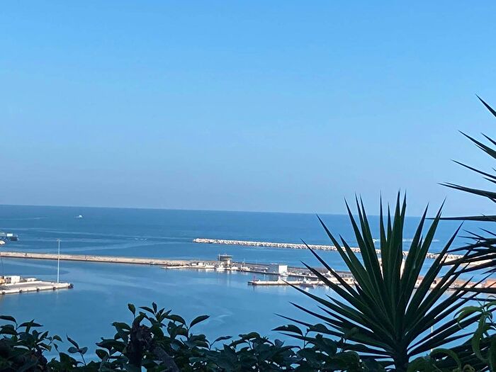 Appartamento quadrilocale in vendita in Ancona