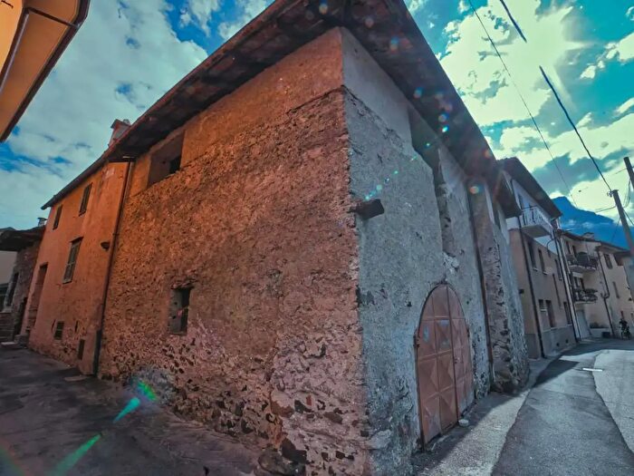 Casa trilocale in vendita in Cairoli, Premosello Chiovenda