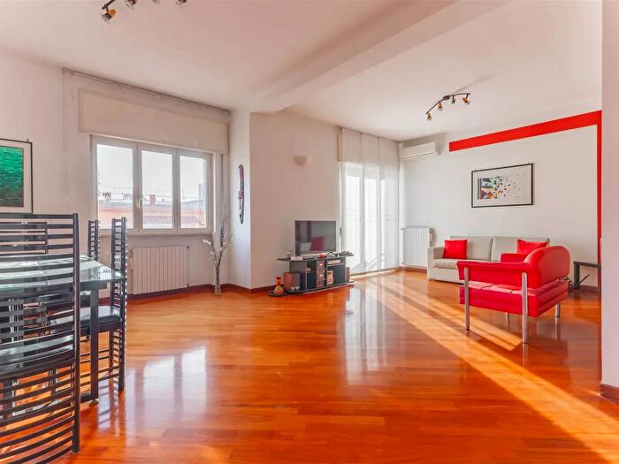 Appartamento quadrilocale in vendita in Via Giulio Petroni, Bari