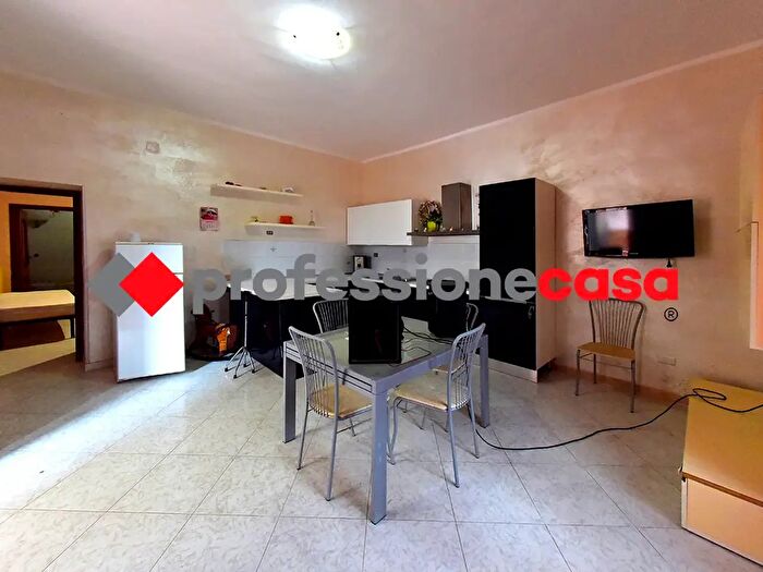 Casa con 7 locali in vendita in Via Lamberti Lamberto, Capua