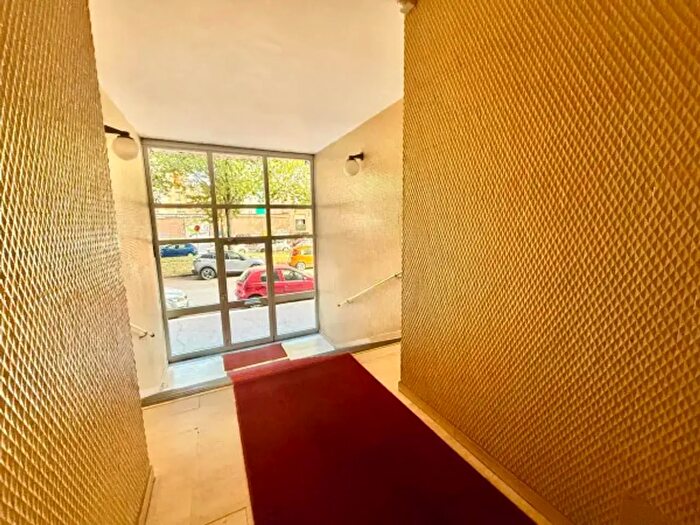 Appartamento quadrilocale in vendita in Via Piobesi, Torino