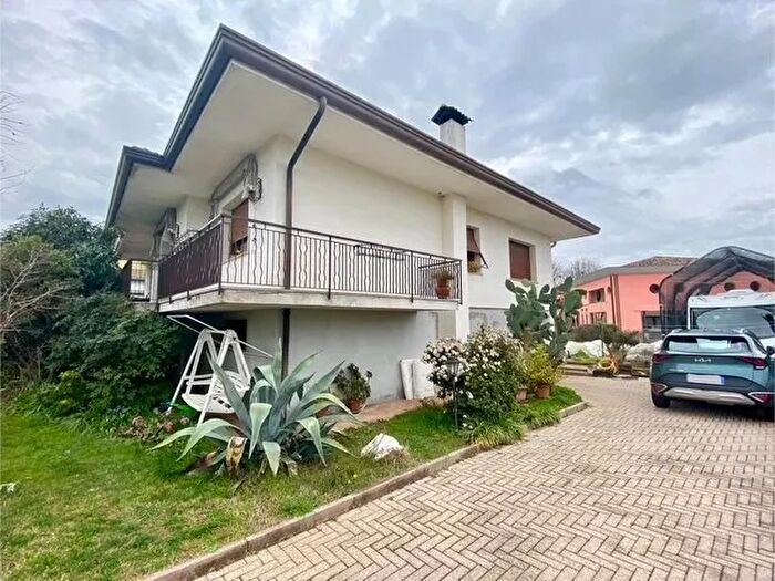 Casa con 10 locali in vendita in Gaiarine