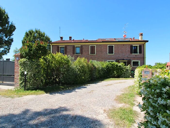 Appartamento trilocale in vendita in Faenza