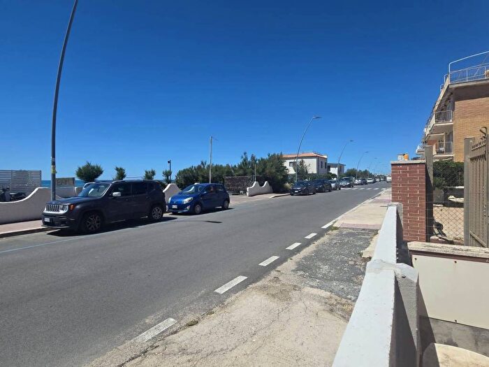 Appartamento bilocale in affitto in Strada Lungomare, Latina Lido, Latina