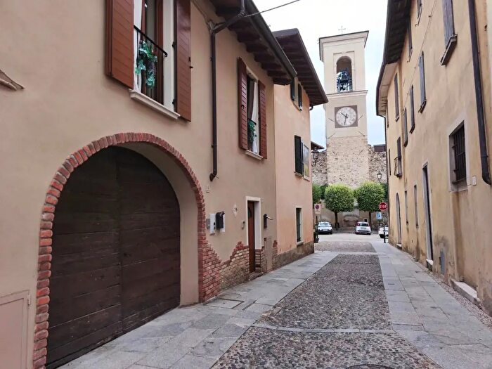 Casa in vendita in Piazzale Roma, Polpenazze del Garda