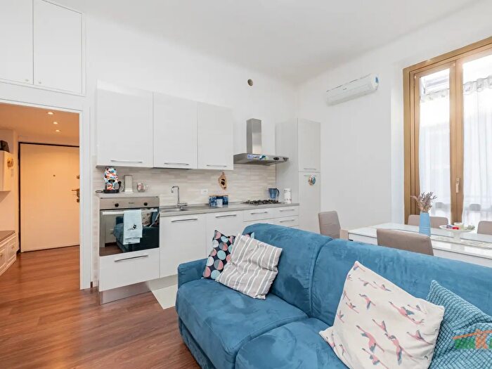 Appartamento bilocale in vendita in Viale Sarca, Milano