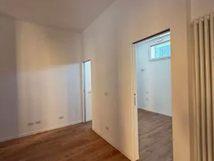 Appartamento bilocale in affitto in Via Polesine, Milano