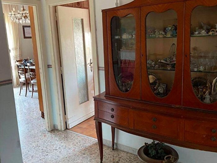Appartamento trilocale in affitto in Via Provinciale Santa Maria a Cubito, Piscinola, Napoli