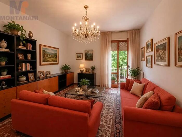 Appartamento trilocale in vendita in Via Monte Rosa, Foligno