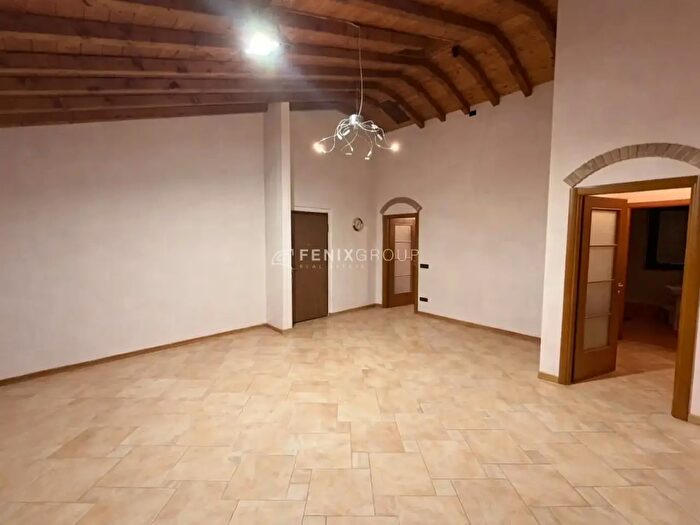 Appartamento quadrilocale in vendita in Via Romagna a, Bernareggio