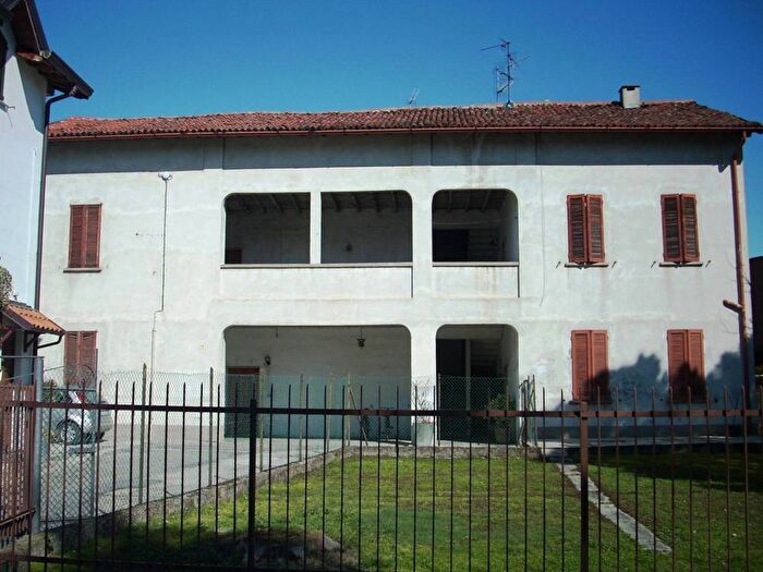 Appartamento monolocale in affitto in Via V Mandelli, Ronco Briantino