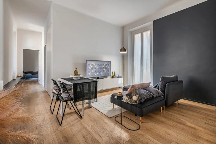 Appartamento trilocale in vendita in Viale Premuda, Milano