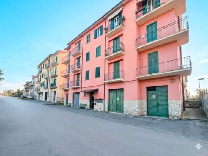 Appartamento quadrilocale in vendita in Viale Guglielmo Marconi, Vasanello