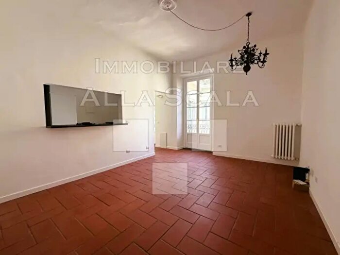 Appartamento quadrilocale in affitto in Via Amedei, Milano