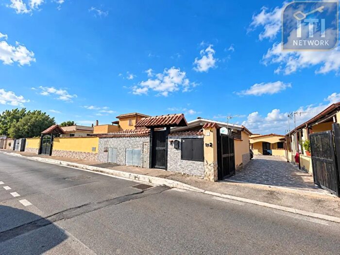 Appartamento bilocale in vendita in Via dei Nautili, Fiumicino