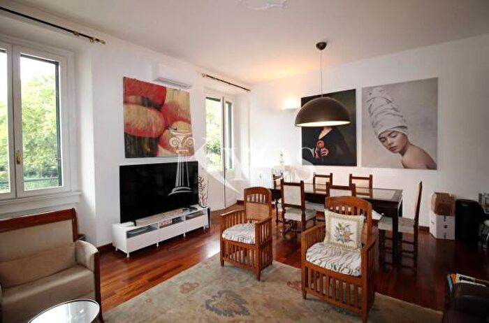 Appartamento trilocale in affitto in Viale Cassiodoro, Milano