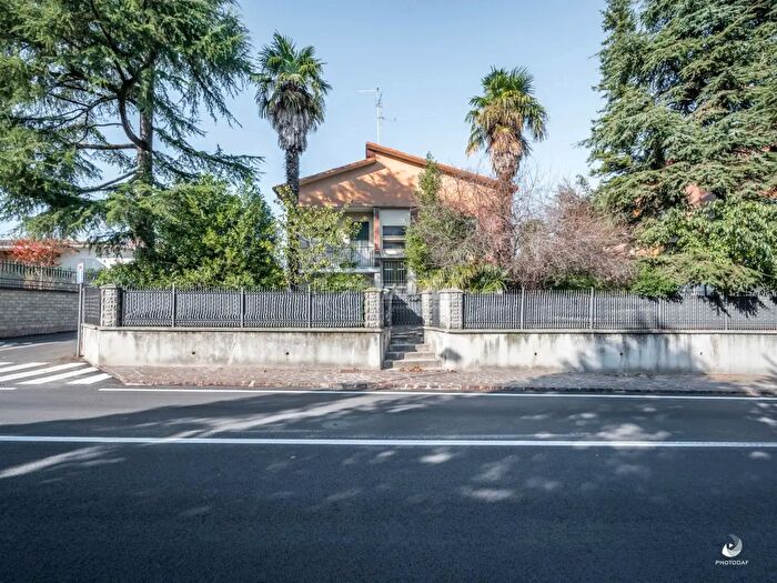 Casa quadrilocale in vendita in Maranello
