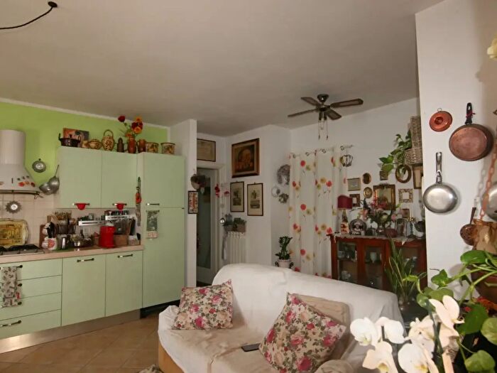 Appartamento trilocale in vendita in Torrita Di Siena