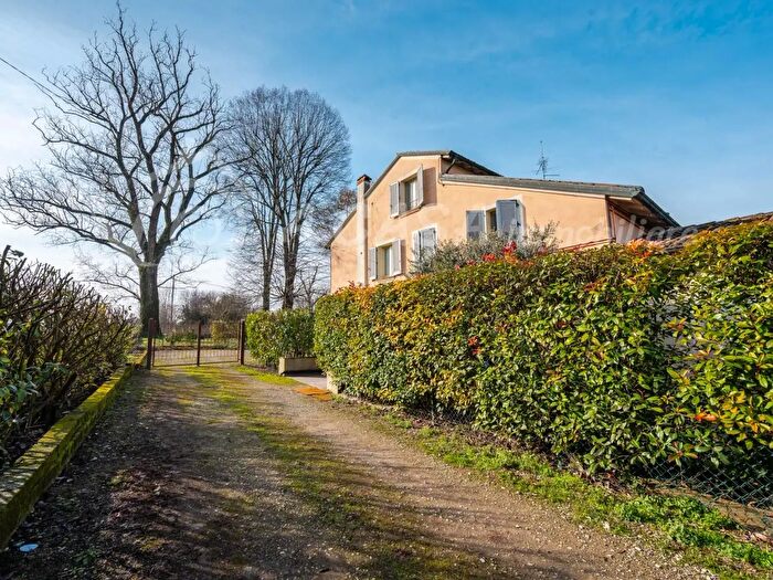 Appartamento trilocale in vendita in Strada Casalfoschino, Sissa Trecasali