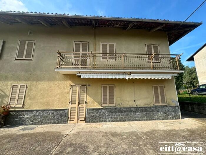 Casa quadrilocale in vendita in Brusasco