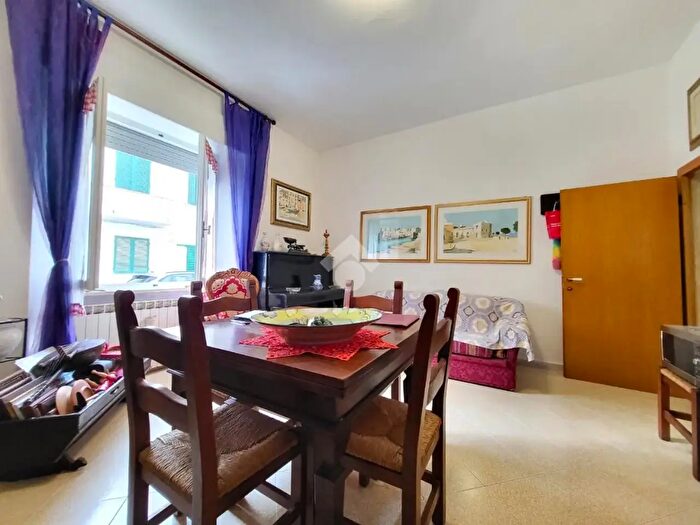 Appartamento quadrilocale in vendita in Via Giacomo Puccini, Follonica