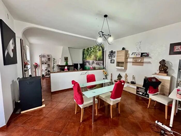 Casa con 6 locali in vendita in Via Pietro Micca, Ponderano
