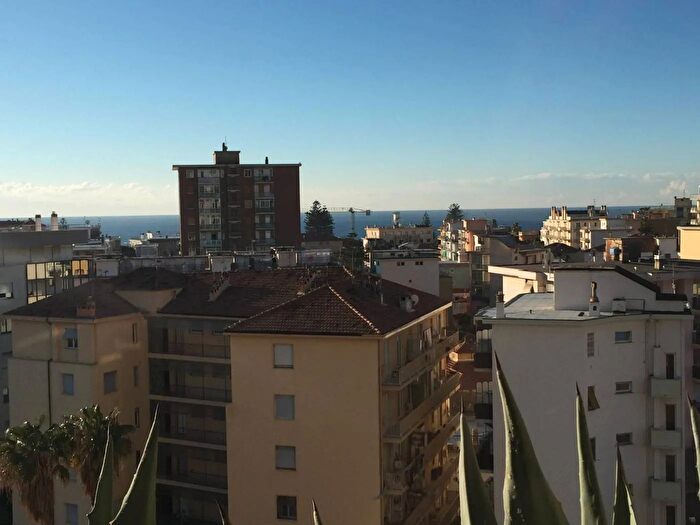 Appartamento bilocale in affitto in Via Cristoforo Colombo Taggia, Taggia