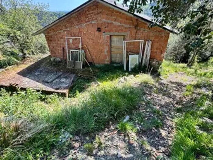 Casa trilocale in vendita in Via San Lorenzo, Follo