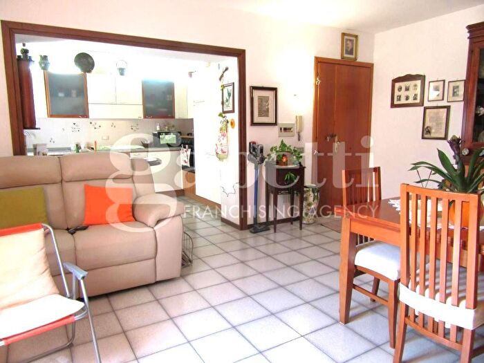 Appartamento con 5 locali in vendita in Gavorrano