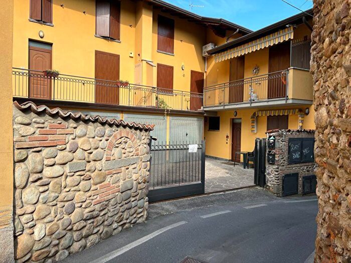 Appartamento bilocale in affitto in Via San Sebastiano, Bonate Sotto