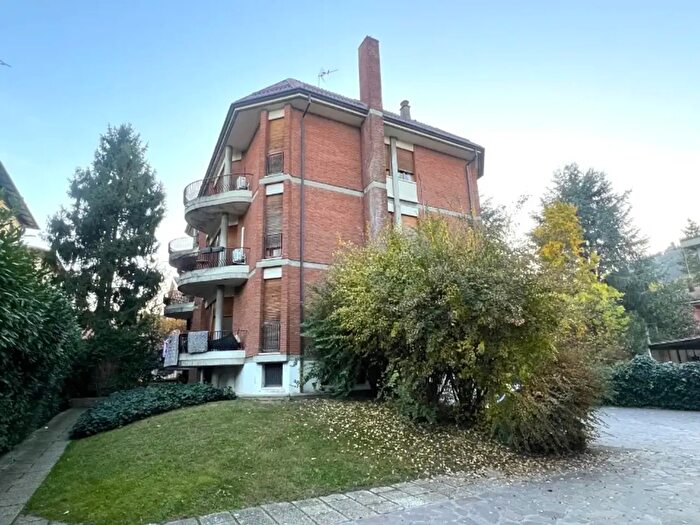 Appartamento con 6 locali in vendita in Viale della Costituzione, Valsamoggia