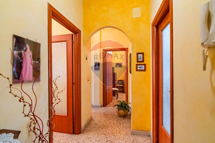 Appartamento trilocale in vendita in Villaggio II Zia Lisa, Catania