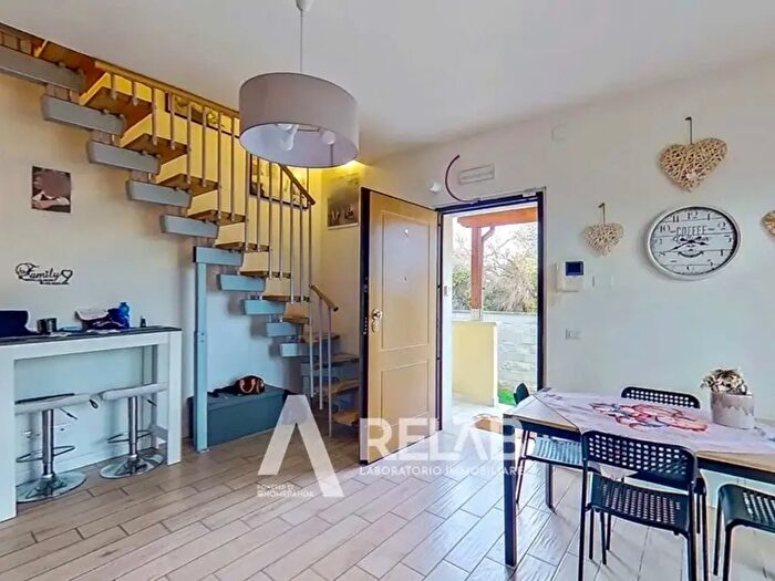 Case in Vendita e in Affitto - 3