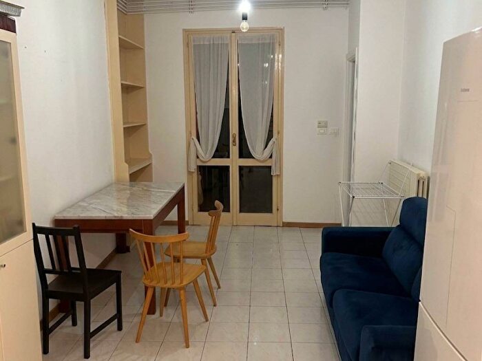 Appartamento bilocale in affitto in Via delle Belle Arti, Irnerio, Bologna