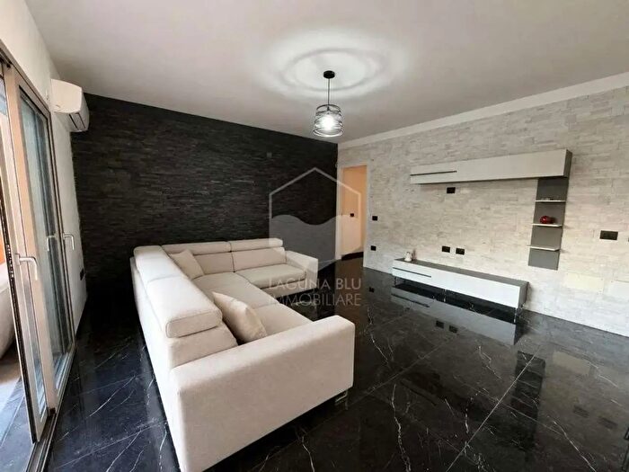 Appartamento trilocale in affitto in Via Dante Alighieri, Marsala