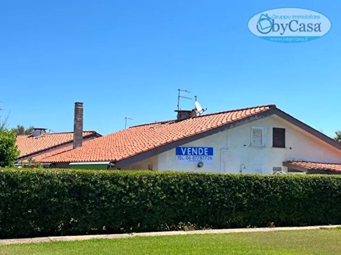 Casa trilocale in vendita in Via Marte, Ladispoli