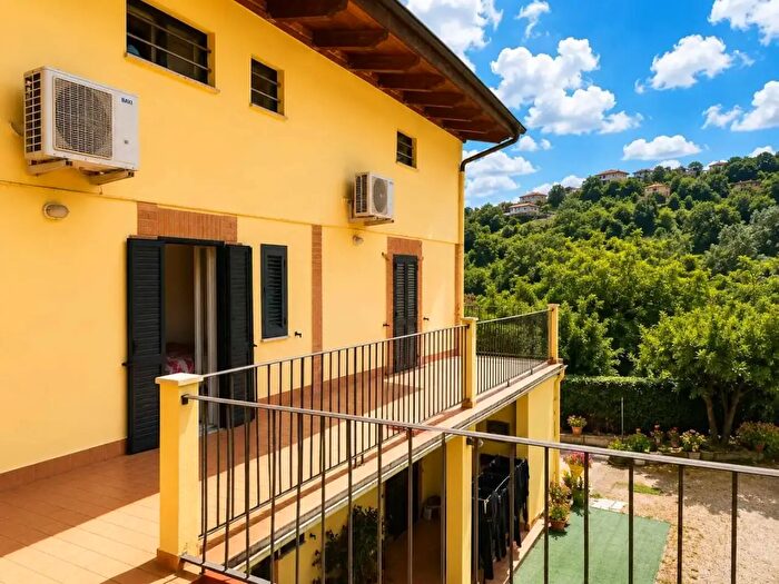 Casa con 8 locali in vendita in Contrada Santa Maria dei Mesi, Lanciano