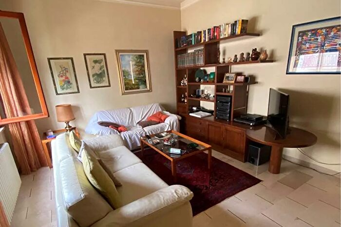 Casa con 8 locali in vendita in Castel DArio