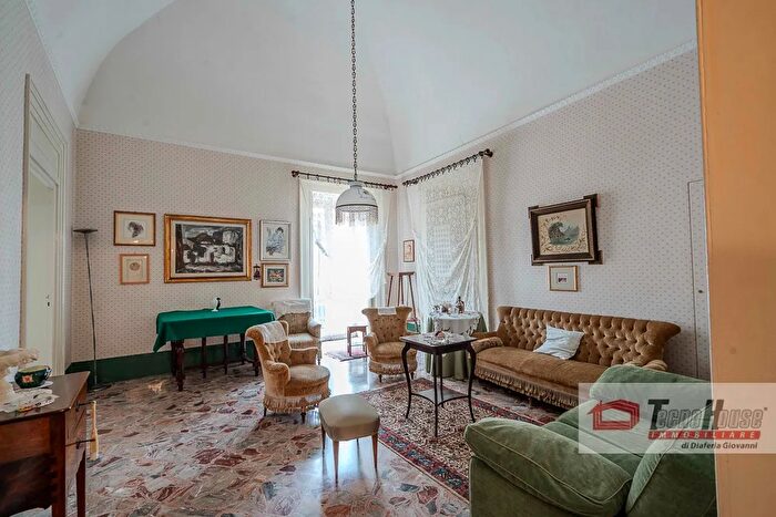 Appartamento con 5 locali in vendita in Corso Cavour, Corato