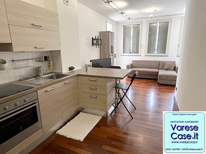 Appartamento bilocale in affitto in Via Giuseppe Mazzini, Centro, Gallarate