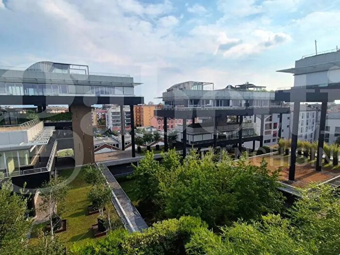 Appartamento trilocale in vendita in Via Rebuschini, Cremona
